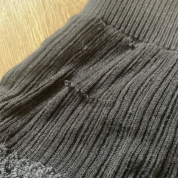 KNITTED & KNOTTED Black Cotton Blend Layered Crocheted Pull On Skirt Size Medium - Picture 2 of 9